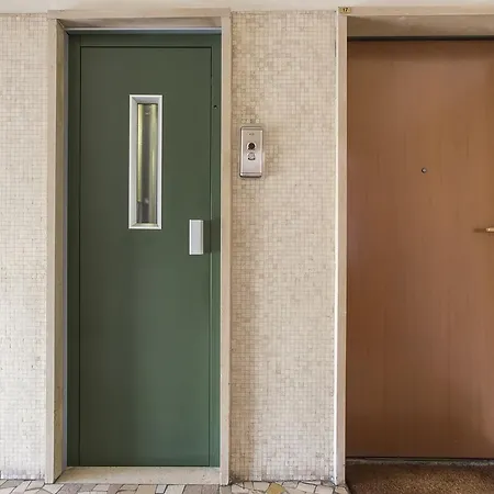 Apartment Carlo Farini Halldis